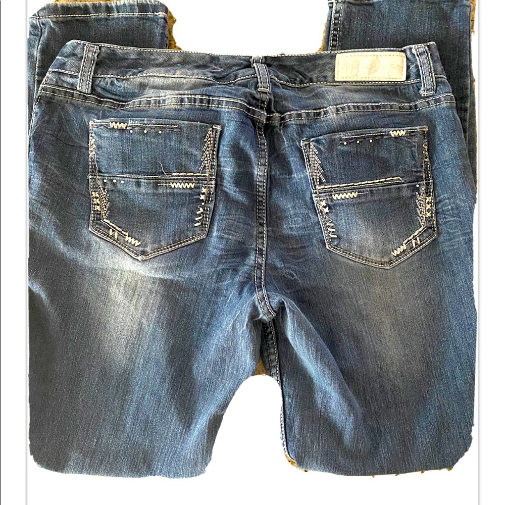 SOLD- 3/$20 Ariya Jeans - Picture 4 of 5